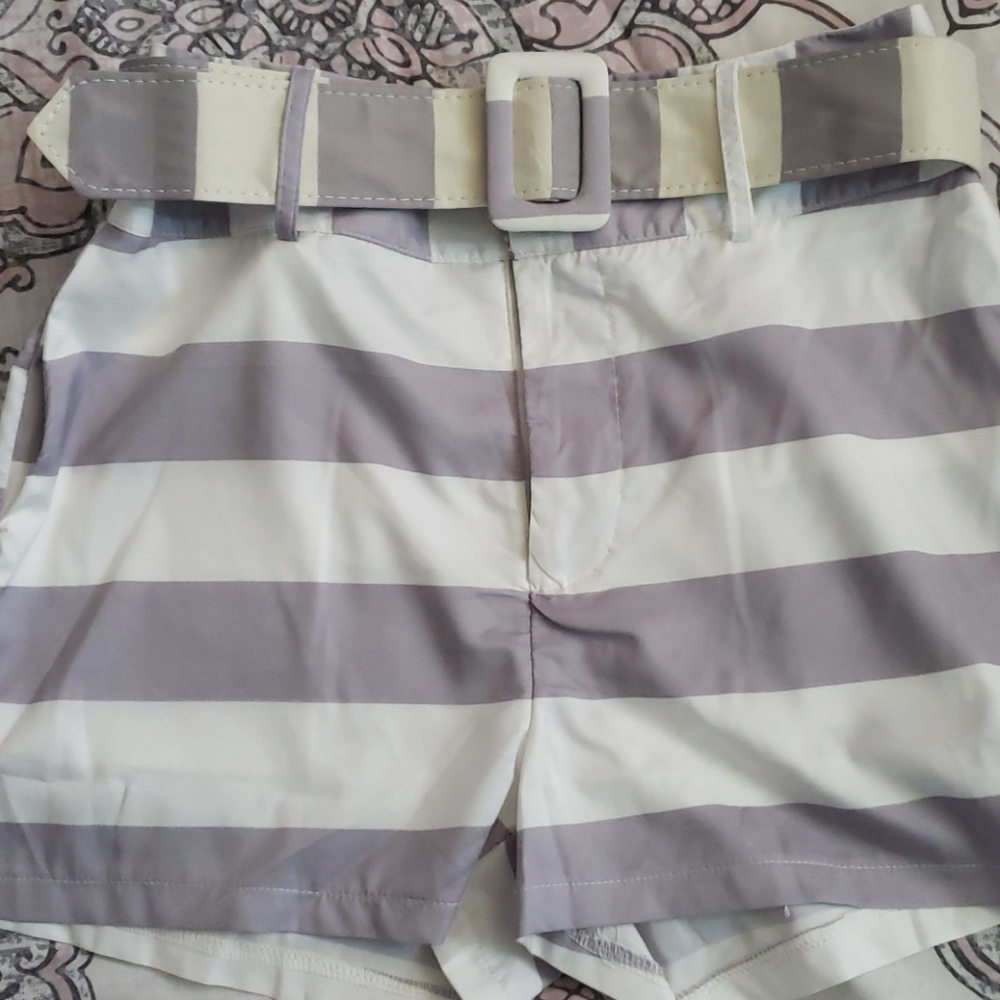 2 piece shorts set - Picture 2 of 4